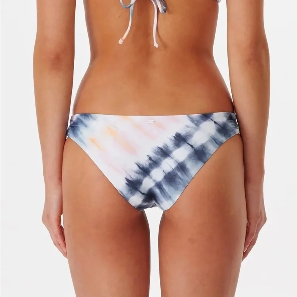☀️RIP CURL☀️ SURF TRIP V NECK BRALETTE SURF TRIP CHEEKY HIPSTER BIKINI SET